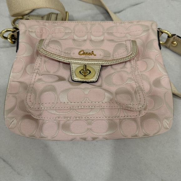 Coach Penelope Signature Jacquard Blush Pink Crossbody Bag Turnlock - Picture 2 of 16